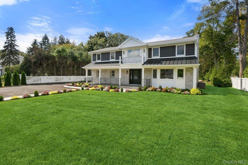 3 Aron Drive, Woodbury, NY 11797 — photo 3