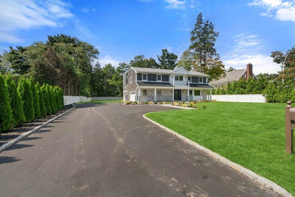 3 Aron Drive, Woodbury, NY 11797 — photo 4