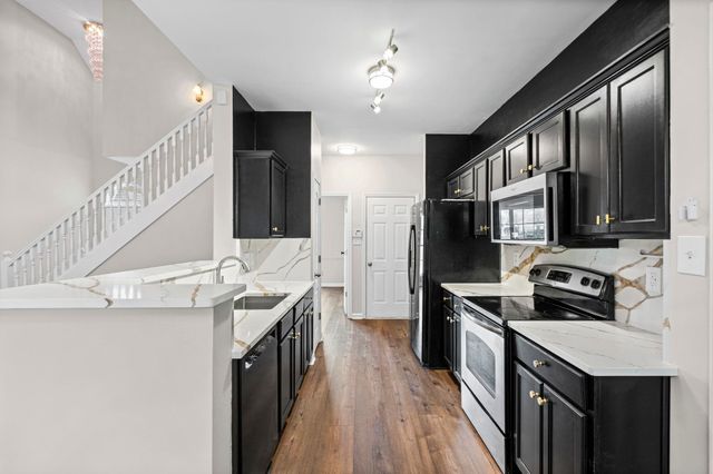 467 DIRKS CAIRN CV, Memphis, TN 38018
