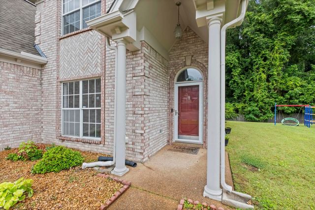 467 DIRKS CAIRN CV, Memphis, TN 38018