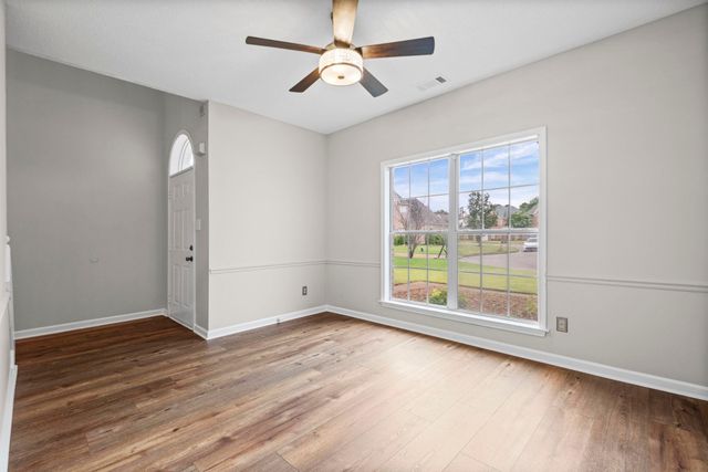 467 DIRKS CAIRN CV, Memphis, TN 38018
