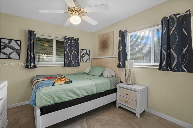 410 SW Natura Ave, Deerfield Beach, FL 33441