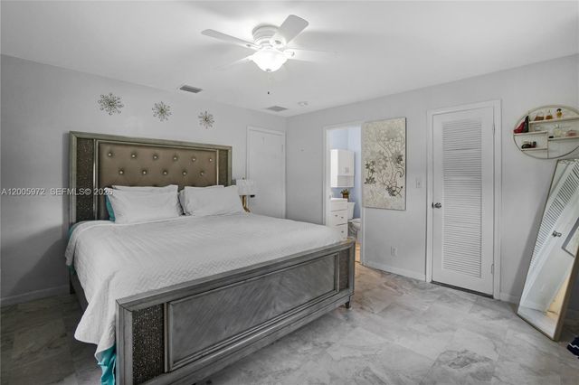 410 SW Natura Ave, Deerfield Beach, FL 33441