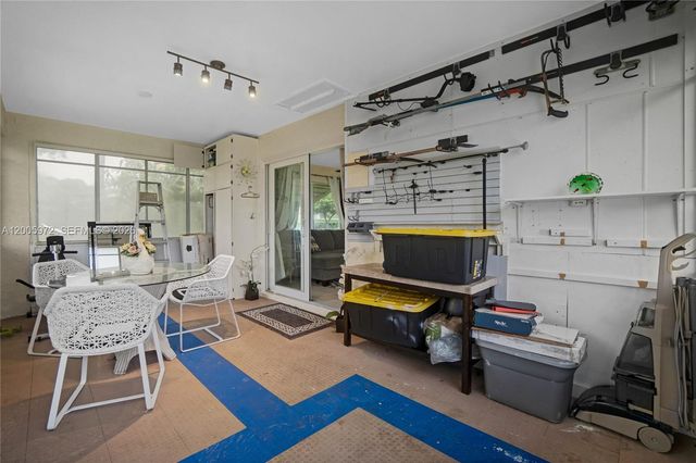 410 SW Natura Ave, Deerfield Beach, FL 33441