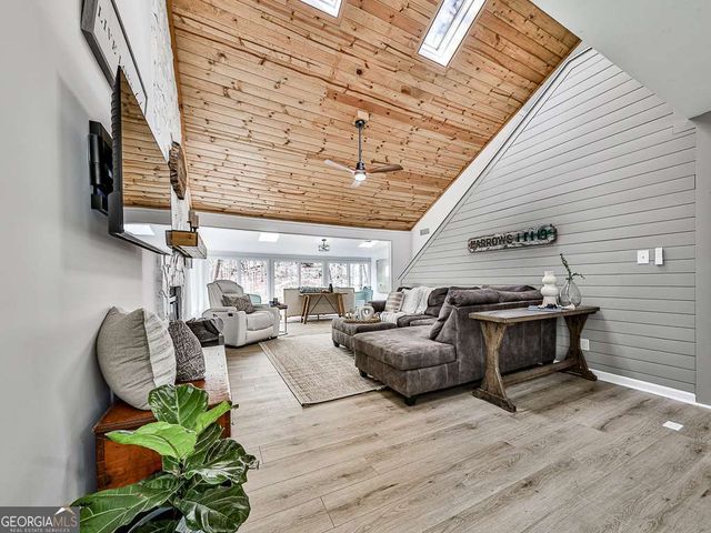 114 Narrows Loop, Waleska, GA 30183