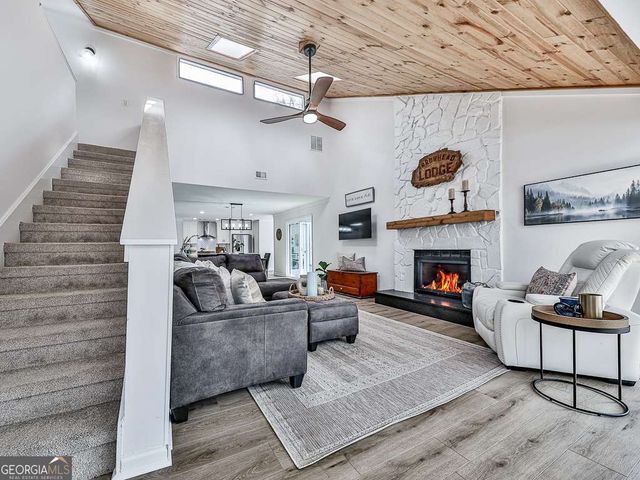 114 Narrows Loop, Waleska, GA 30183