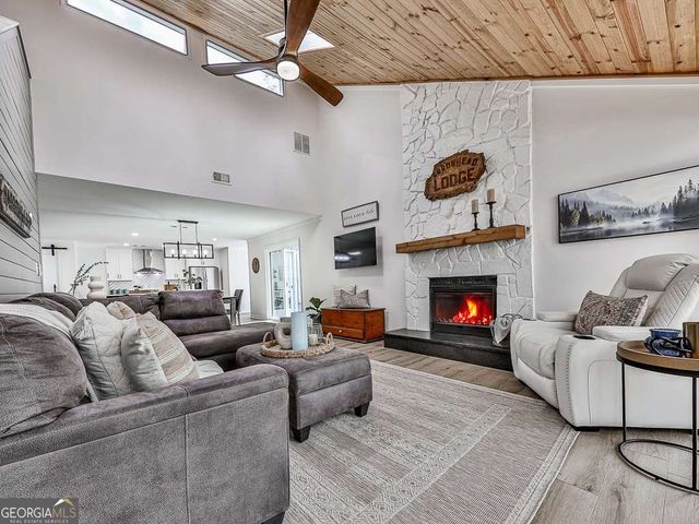 114 Narrows Loop, Waleska, GA 30183