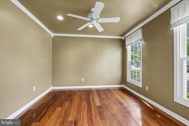 105 ABBEY DR, Royersford, PA 19468