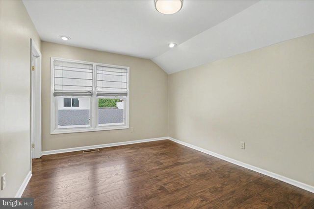 105 ABBEY DR, Royersford, PA 19468