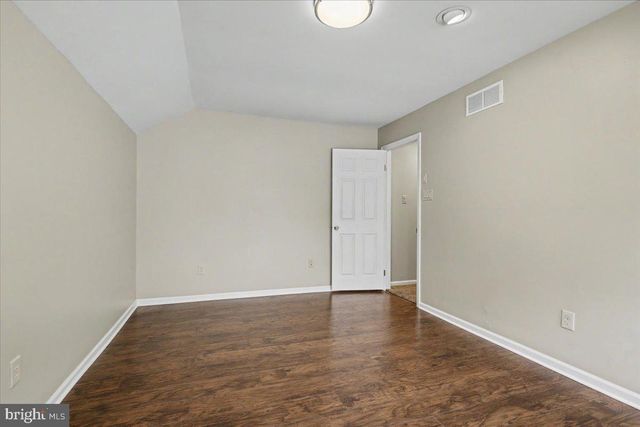 105 ABBEY DR, Royersford, PA 19468
