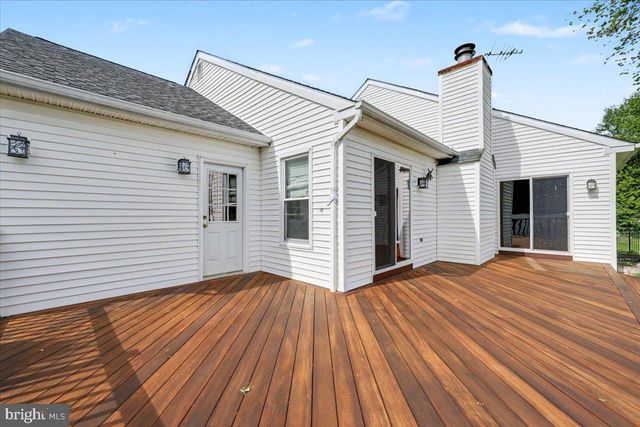 105 ABBEY DR, Royersford, PA 19468
