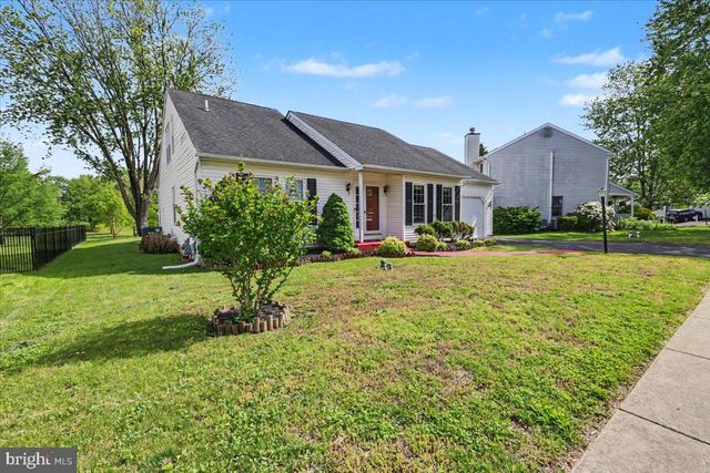 105 ABBEY DR, Royersford, PA 19468