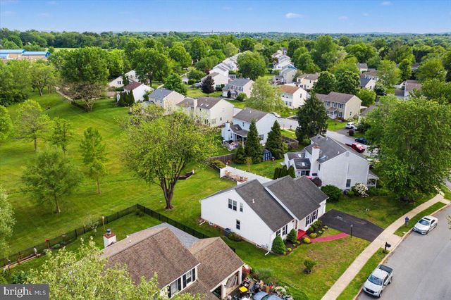 105 ABBEY DR, Royersford, PA 19468