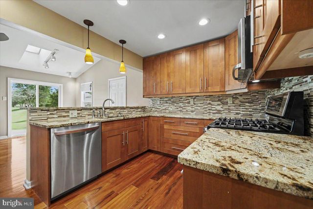 105 ABBEY DR, Royersford, PA 19468