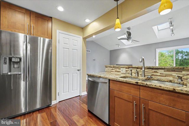 105 ABBEY DR, Royersford, PA 19468