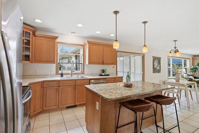 16267 Griffon Trail, Lakeville, MN 55044