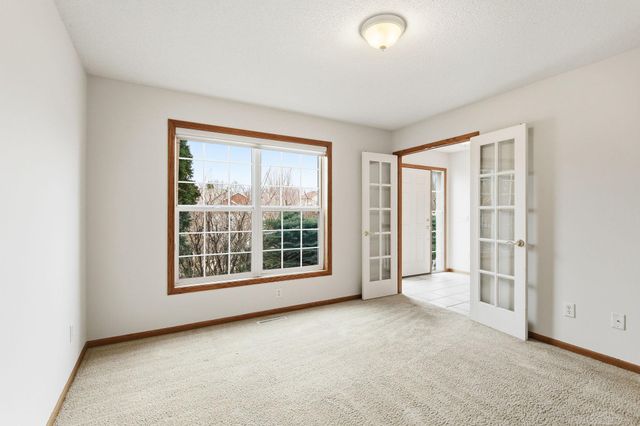 16267 Griffon Trail, Lakeville, MN 55044