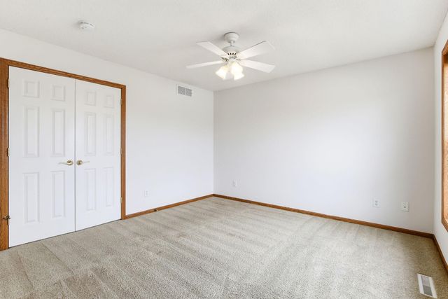 16267 Griffon Trail, Lakeville, MN 55044