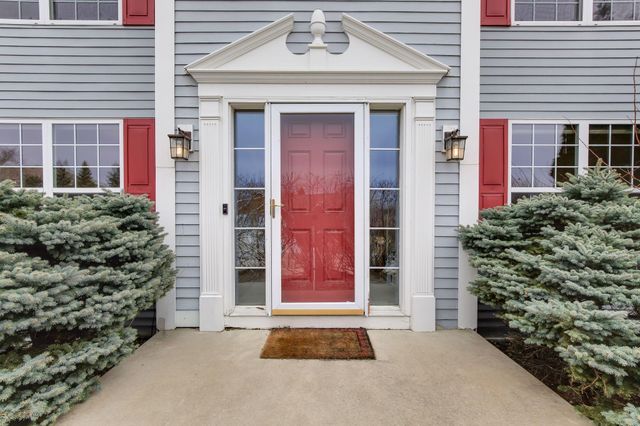 16267 Griffon Trail, Lakeville, MN 55044