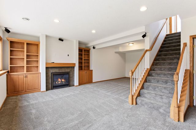 16267 Griffon Trail, Lakeville, MN 55044