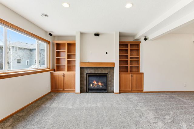 16267 Griffon Trail, Lakeville, MN 55044