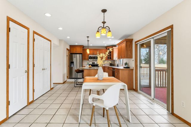 16267 Griffon Trail, Lakeville, MN 55044