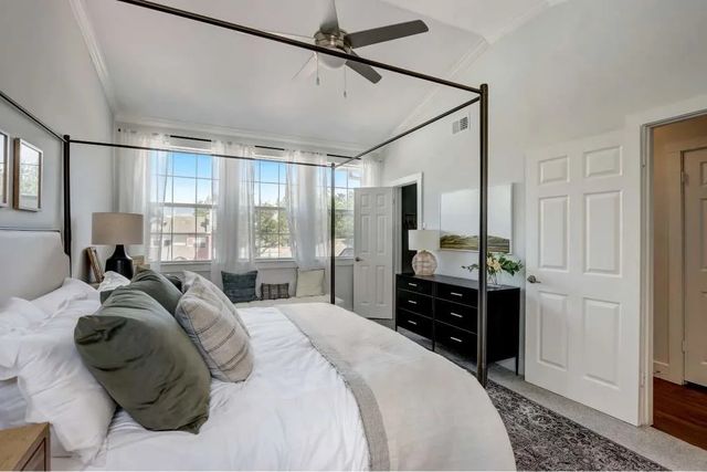 17250 Knoll Trail Drive 403, Dallas, TX 75248