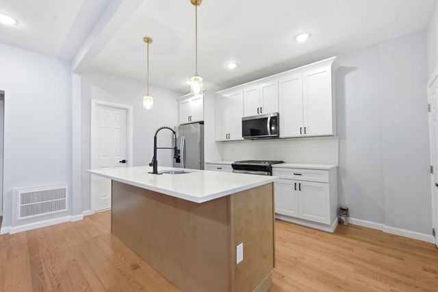 429 KENNEDY BLVD, Bayonne, NJ 07002