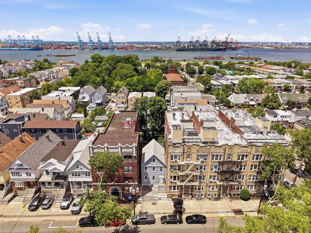 429 KENNEDY BLVD, Bayonne, NJ 07002