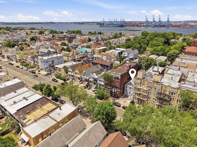 429 KENNEDY BLVD, Bayonne, NJ 07002