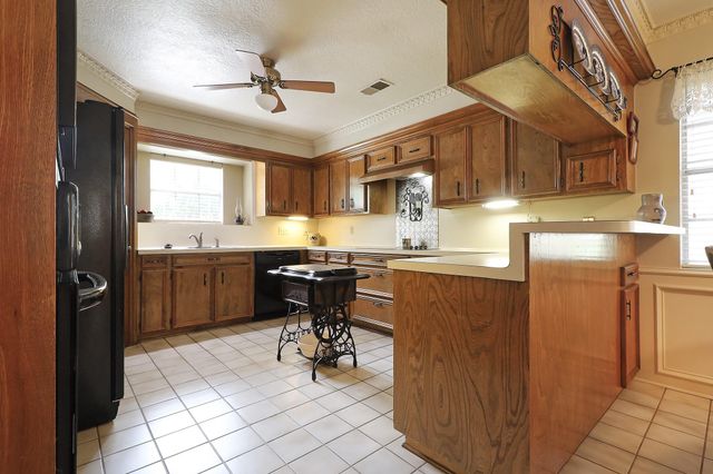 5522 Glenmere Lane, Spring, TX 77379