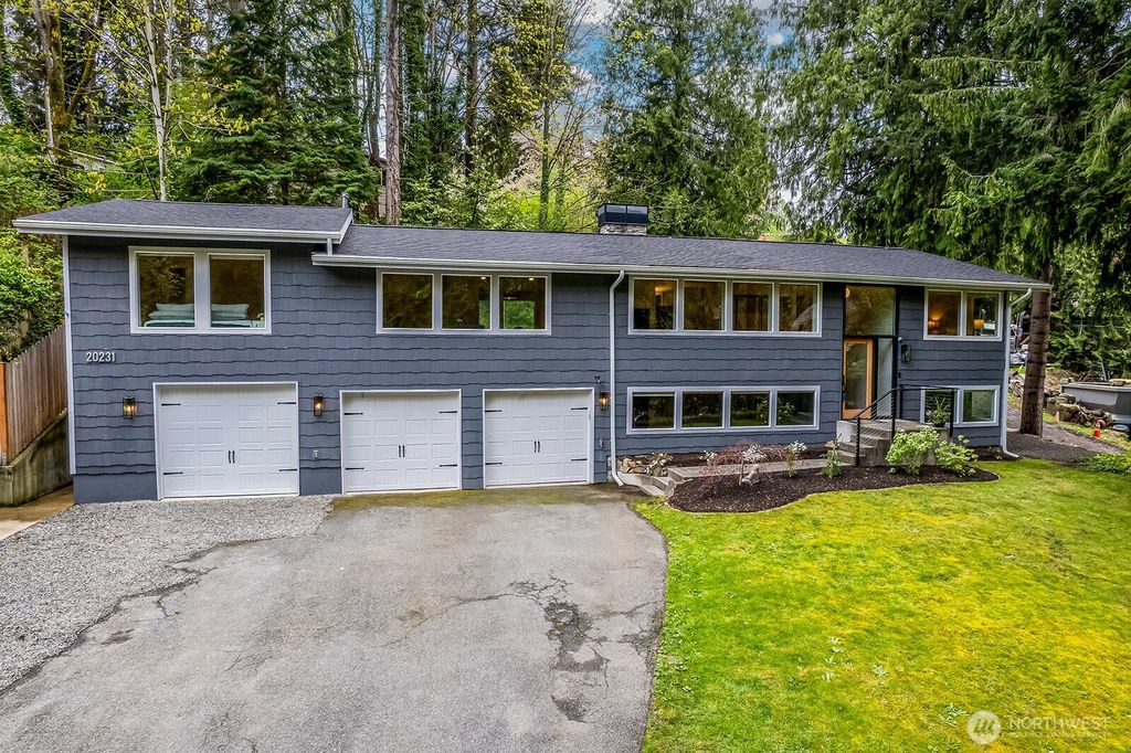 20231 37th Avenue NE, Lake Forest Park, WA 98155