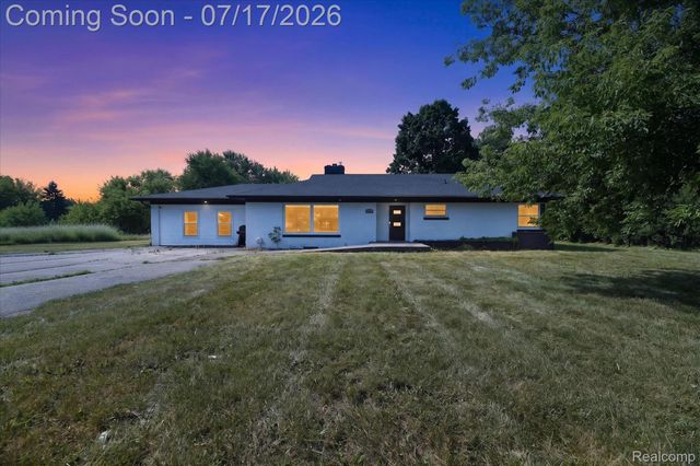 5200 Lapeer Road, Burton, MI 48509