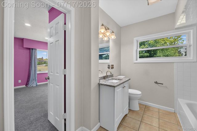 5200 Lapeer Road, Burton, MI 48509
