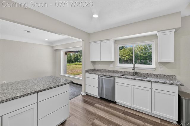 5200 Lapeer Road, Burton, MI 48509