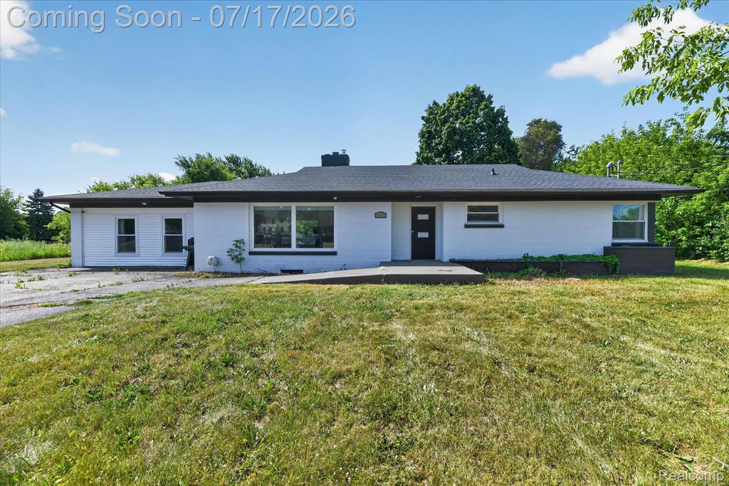 5200 Lapeer Road, Burton, MI 48509
