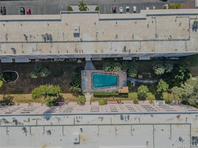 5501 80TH STREET N 406, St Petersburg, FL 33709