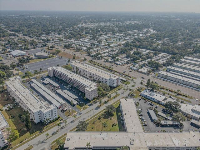 5501 80TH STREET N 406, St Petersburg, FL 33709