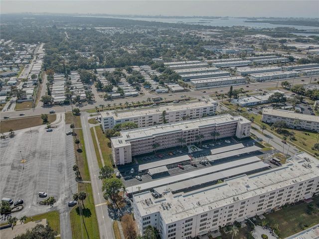 5501 80TH STREET N 406, St Petersburg, FL 33709