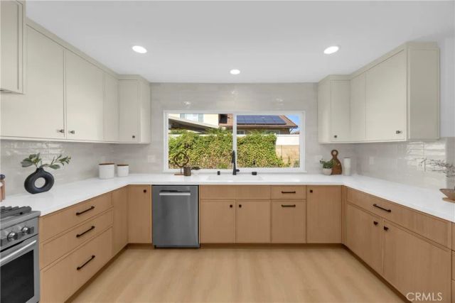15662 Dawson, Huntington Beach, CA 92647