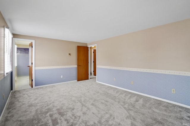 5708 Countess Dr, Fort Wayne, IN 46815