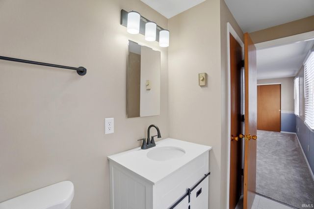 5708 Countess Dr, Fort Wayne, IN 46815