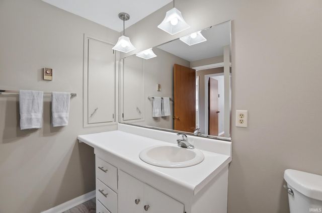 5708 Countess Dr, Fort Wayne, IN 46815