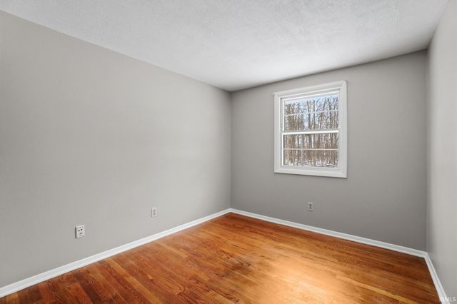 5708 Countess Dr, Fort Wayne, IN 46815