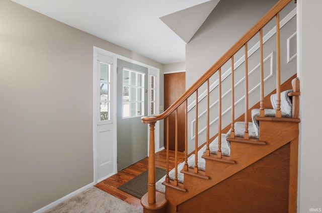 5708 Countess Dr, Fort Wayne, IN 46815