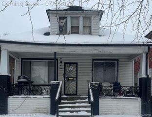 7545 Holmes Street, Detroit, MI 48210