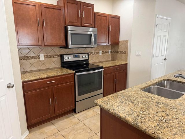 4723 SOMERSET HILL LANE, Riverview, FL 33578