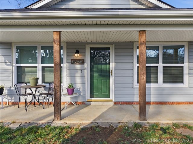 206 S Division Street, Coweta, OK 74429