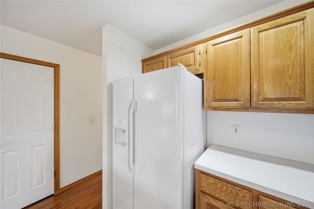 206 S Division Street, Coweta, OK 74429