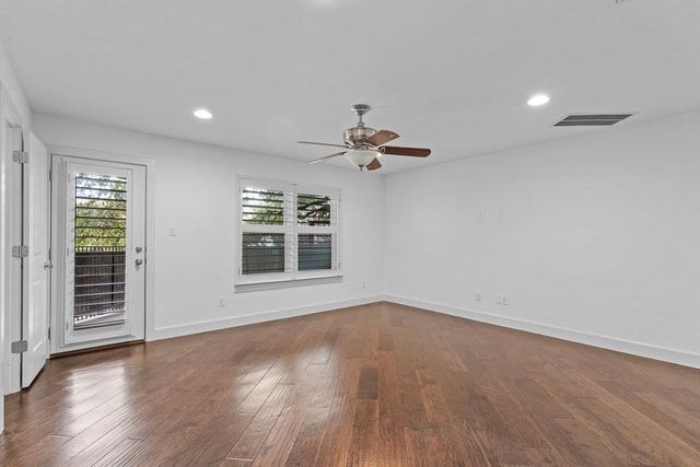 6533 E Hill DR 3, Austin, TX 78731